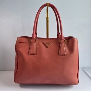 PRADA Saffiano Lux Tote Pink Leather